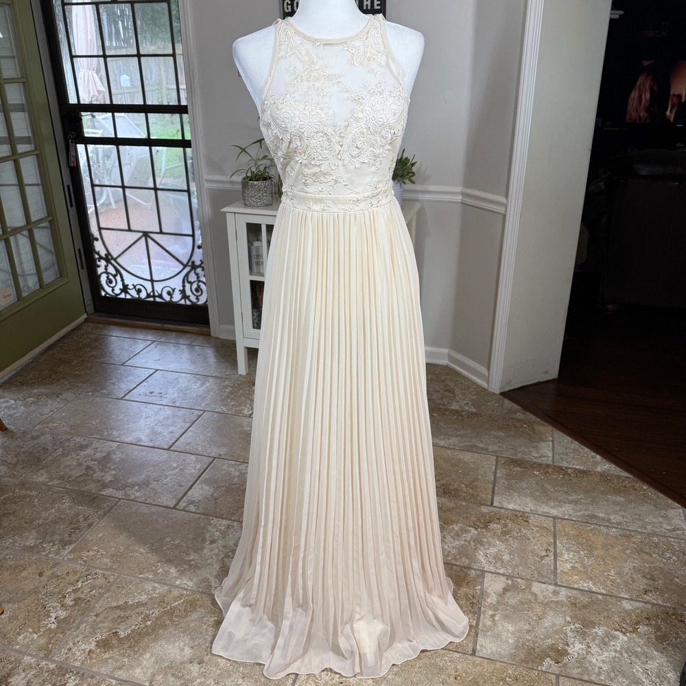 Cream Lace Illusion Bodice Pleated Maxi Gown Open Back Formal Bridal Dress Small